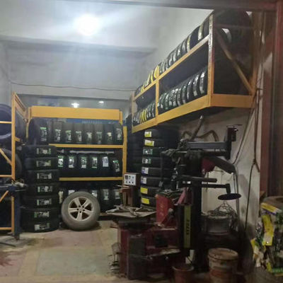 LH Logo Kustom Rak Rak Ban Tugas Berat, Rak Gantung Dinding Menebal, Rak Pajangan Baja Untuk Toko