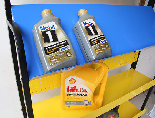 Rak Berdiri Bebas Logam Warna Kuning 4 Tingkat Untuk Toko Aksesoris Mobil