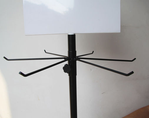 Pemasangan Mudah TUV Rotating Floor Display Stand Untuk Supermarket